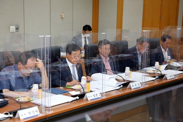 전기공사공제조합은 조합 회관에서 제3회 선거관리위원회를 개최했다.