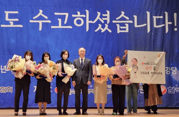 한국동서발전은 울산지역 사회복지사에게 따뜻한 감사와 격려를 꾸준히 전하고 있다.